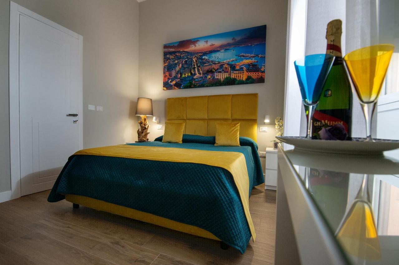 Bed and Breakfast Vivi A Napoli Exterior foto